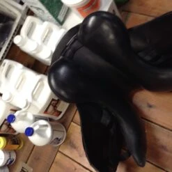 Tota Freedom Pro Dressage Saddle -18" 19 Tota Freedom Pro Dressage Saddle -18" -For the Horse Store IMG 4244