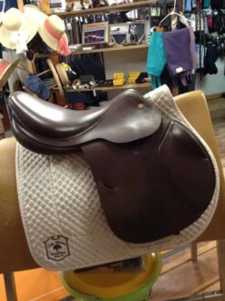 Prestige Archimede 2 Jump Saddle - 16" -For the Horse Store IMG 4495
