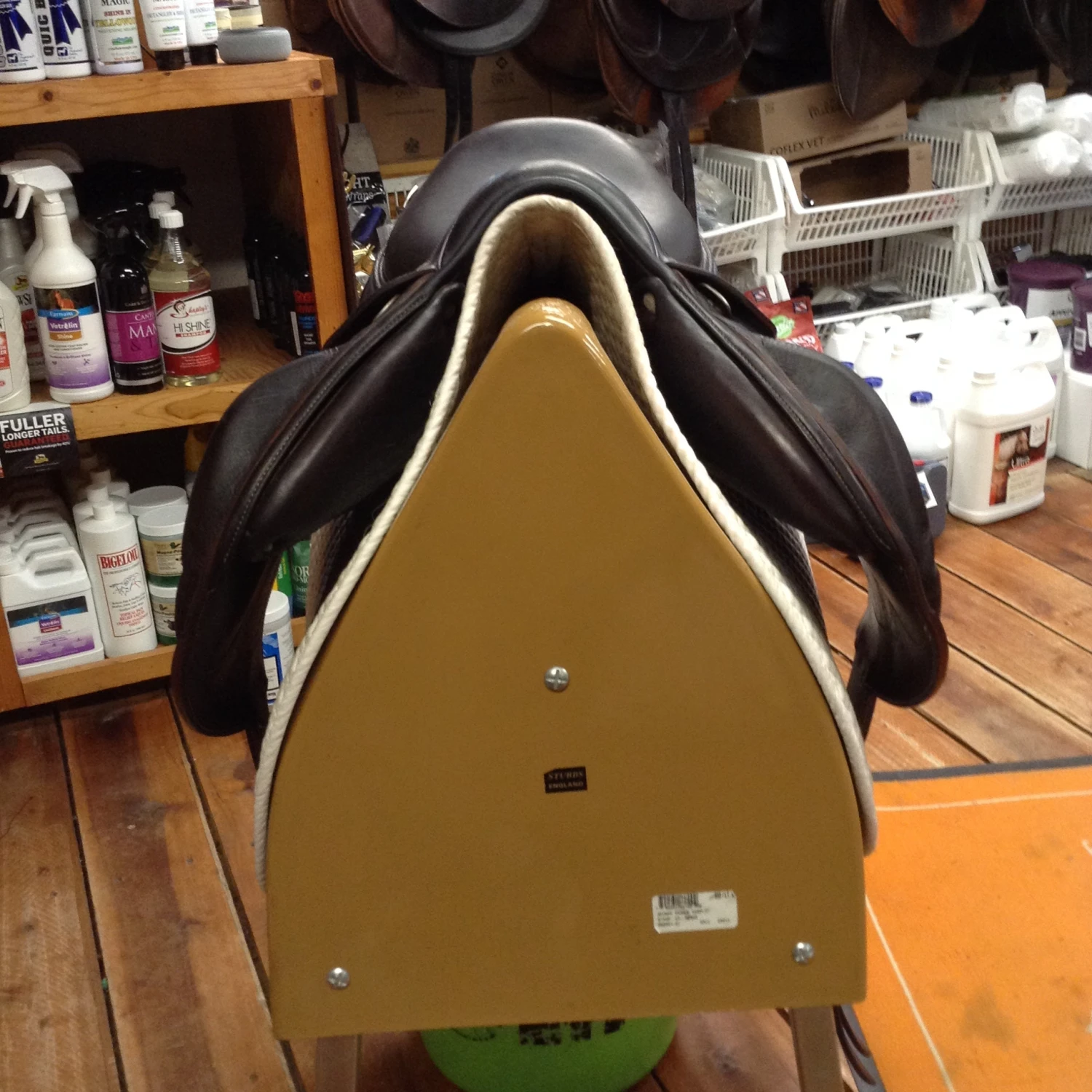 Devoucoux Chiberta Monoflap Jump Saddle- 17.5" 6 Devoucoux Chiberta Monoflap Jump Saddle- 17.5" - Image 4