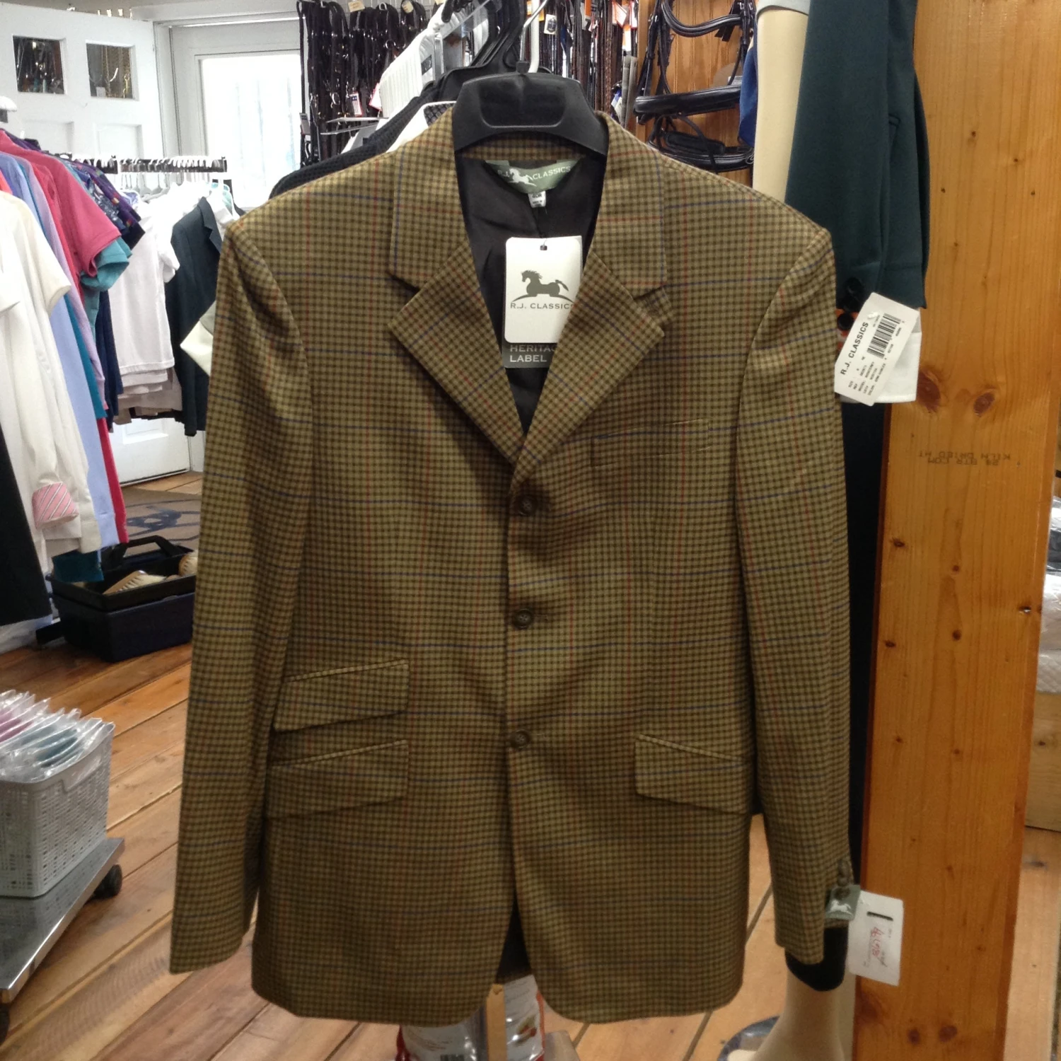 RJ Classics Knight Tweed Hunt Coat CLEARANCE 4 RJ Classics Knight Tweed Hunt Coat CLEARANCE - Image 2