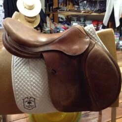 SOLD - 2010 Antares Jump Saddle - 19" -For the Horse Store IMG 4775