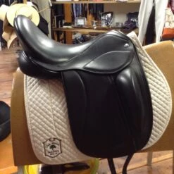 Frank Baines Union Lux - 18" 25 Frank Baines Union Lux - 18" -For the Horse Store IMG 4877