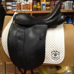 Albion SLK Dressage Saddle - 17.5"