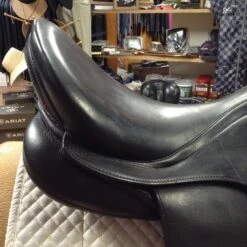 2020 Stubben 1894 Dressage Saddle - 17.5" 27 2020 Stubben 1894 Dressage Saddle - 17.5" -For the Horse Store IMG 4979