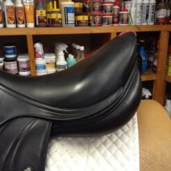 Equipe EK-GO Jump Saddle - 17.5" -For the Horse Store IMG 5056