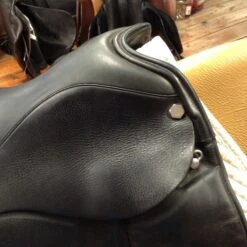 Albion Platinum Ultima Dressage Saddle - 17.5" -For the Horse Store IMG 5080