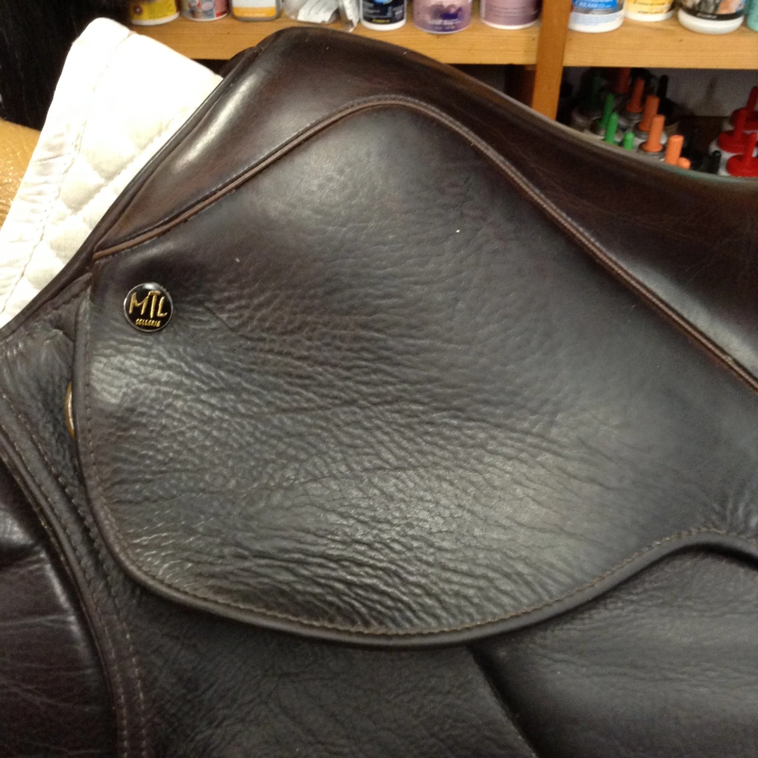 SOLD M Toulouse Premia Jump Saddle - 18" 4 SOLD M Toulouse Premia Jump Saddle - 18" - Image 2