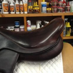 SOLD M Toulouse Premia Jump Saddle - 18" 19 SOLD M Toulouse Premia Jump Saddle - 18" -For the Horse Store IMG 5155
