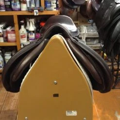 SOLD M Toulouse Premia Jump Saddle - 18" 24 SOLD M Toulouse Premia Jump Saddle - 18" -For the Horse Store IMG 5160