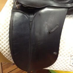 Ideal Dressage Saddle - 17" -For the Horse Store image 4cc0167d b00b 4e21 b399 92bc8175bcb1