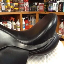 Ideal Dressage Saddle - 17" -For the Horse Store image 6a8f34ab e626 49a8 bfc1 167e334025c6