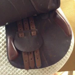 Equipe Expression Jump Saddle - 17.5" -For the Horse Store image 95ac008d d329 4592 8be1 a27a6bf15106
